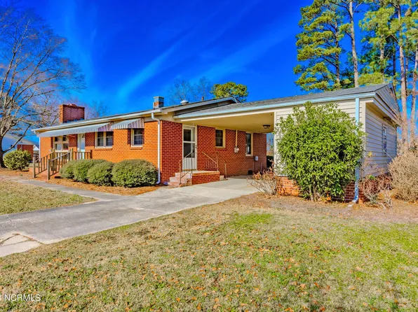 706 W Broad Street, Beulaville, NC 28518