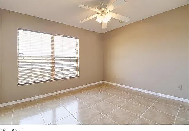 469 Rayford St — Photo 5