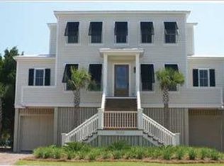 3002 Palmetto Blvd, Edisto Island, SC 29438