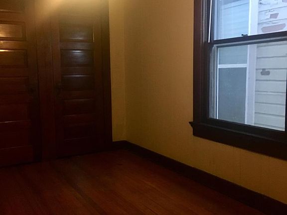 4th image of 317 Park Dr