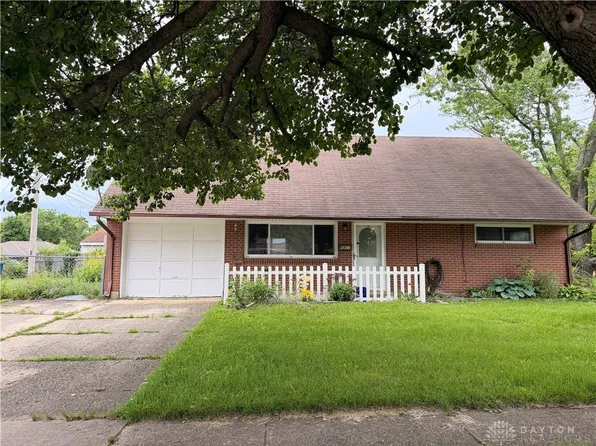 5807 Rosebury Dr, Dayton, OH 45424