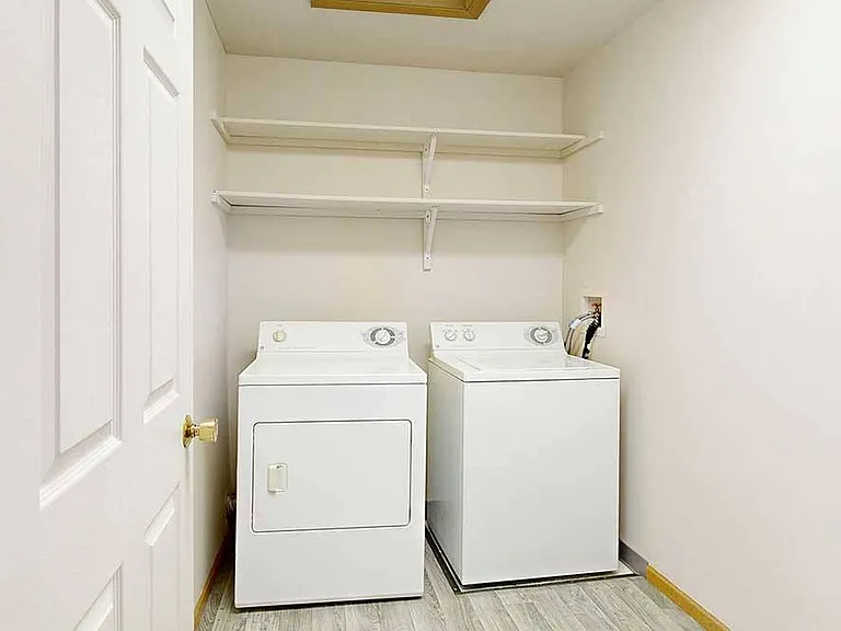 Northbrook Apartments — Photo 156