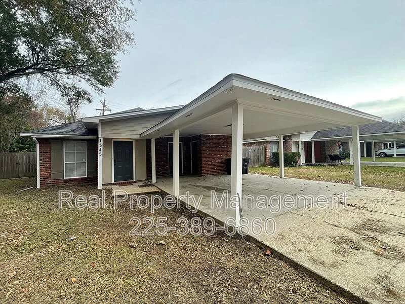 Building Photo - 1345 Harwich Dr
