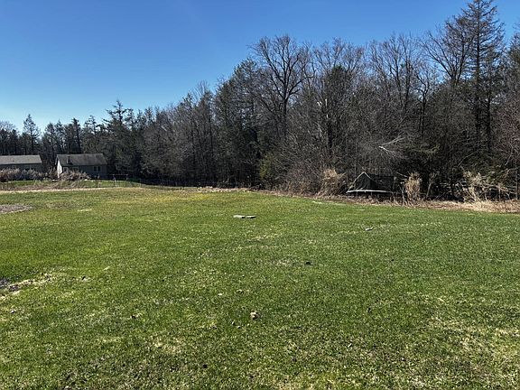 3rd image of 499 Tanzman Rd