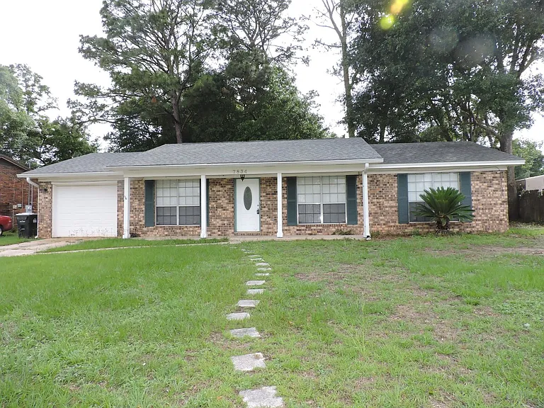 7834 Charter Oaks Dr — Photo 1