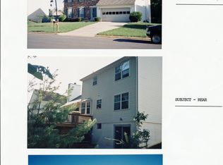 303 Cardinal Glen Cir, Sterling, VA 20164