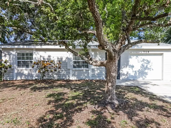 714 Crimson King Trce, Tarpon Springs, FL 34689