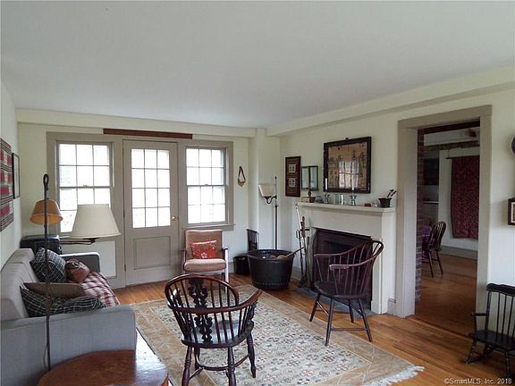 4th image of 8 Puddlers Ln