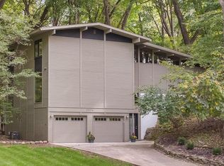2026 Deepwood Ct SE, Cedar Rapids, IA 52403