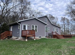 21510 430th Ave, Morris, MN 56267
