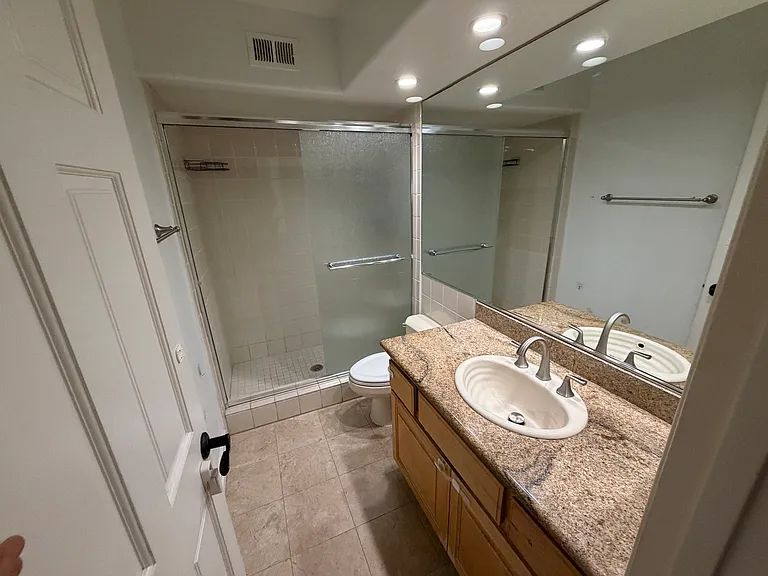 3319 Piragua St — Photo 12