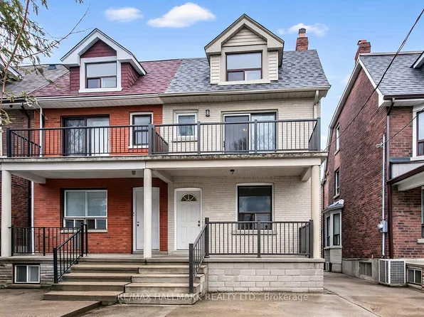 276 Grace St, Toronto, ON M6G 3A6