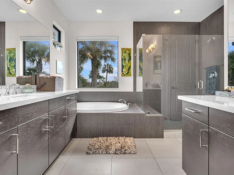865 SW 113th Ln — Photo 23