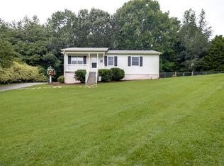 2524 Lakeridge Dr, Columbia, TN 38401