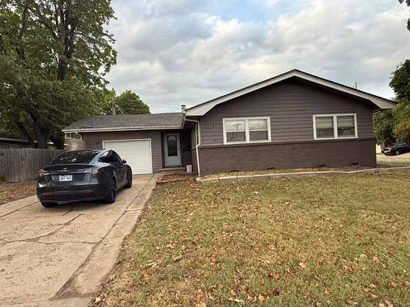 1304 W 30th St S, Wichita, KS 67217