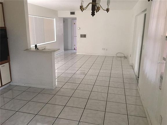 2nd image of 2194 Orangewood Way
