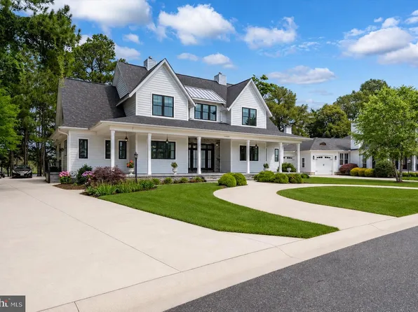 11409 Maid At Arms Ln, Berlin, MD 21811