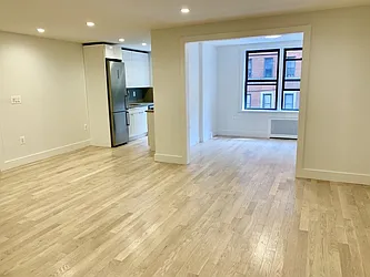 Rented by Roomeze