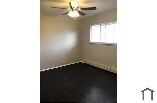 2508 Inglis St Photo 1