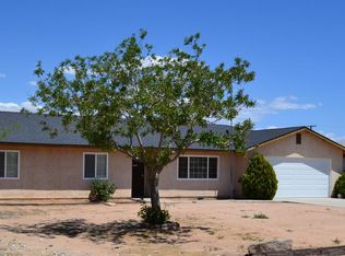 14387 Quinnalt Rd, Apple Valley, CA 92307