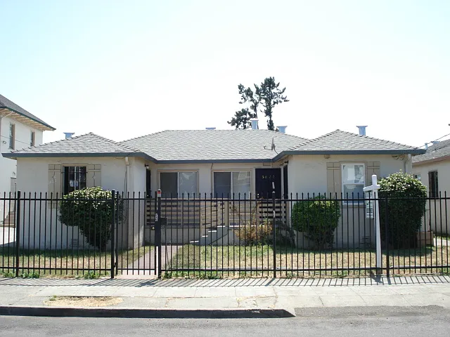 5825 Harmon Ave