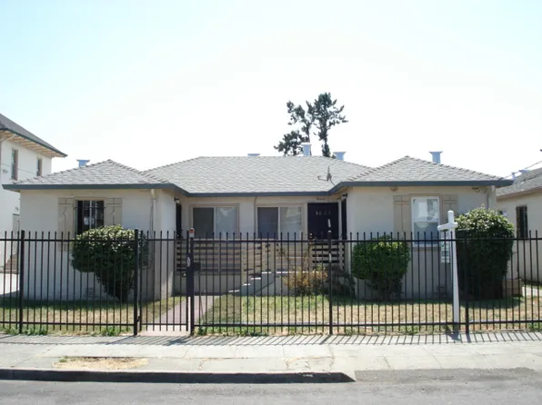 5825 Harmon Ave, Oakland, CA 94621