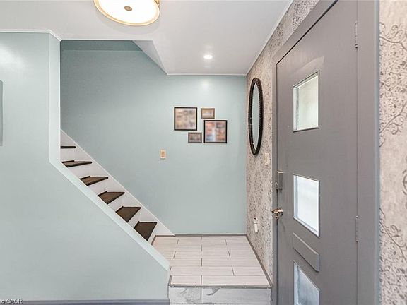 4th image of 43 Wyngate Ave