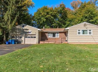 460 Tappan Ave, North Plainfield, NJ 07063