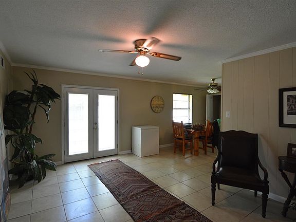 3rd image of 1327 Jane Eyre St