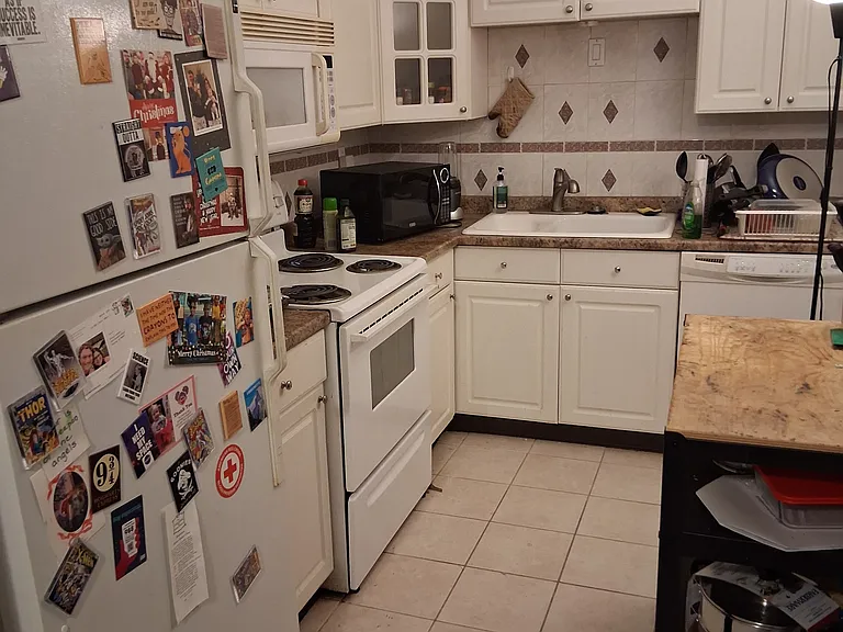 1050 Harbour Dr #1050 — Photo 1