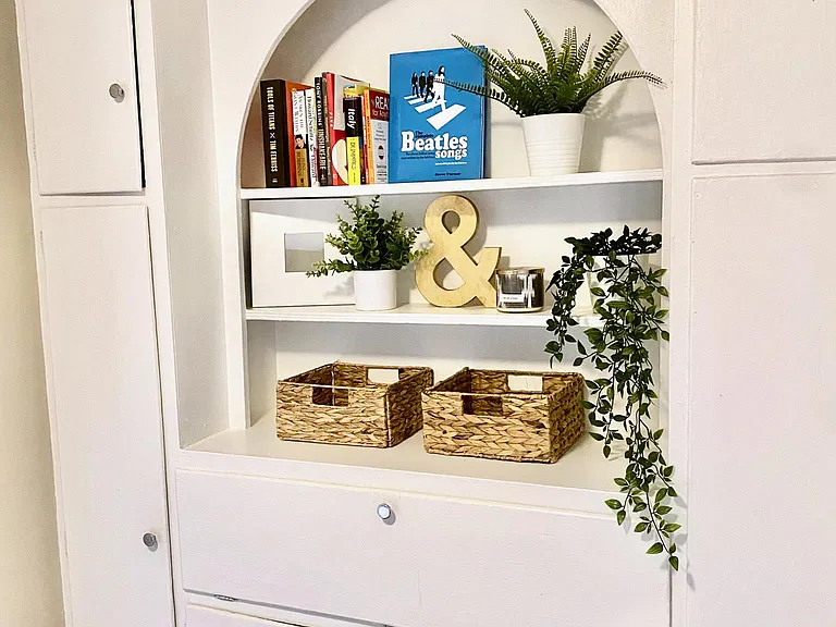Built in hutch in dining room