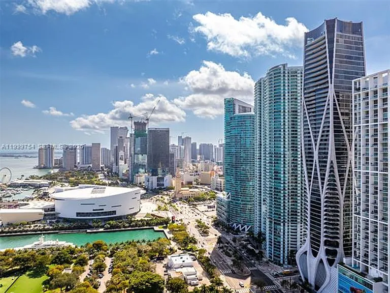 1000 Biscayne Blvd #1201 — Photo 40