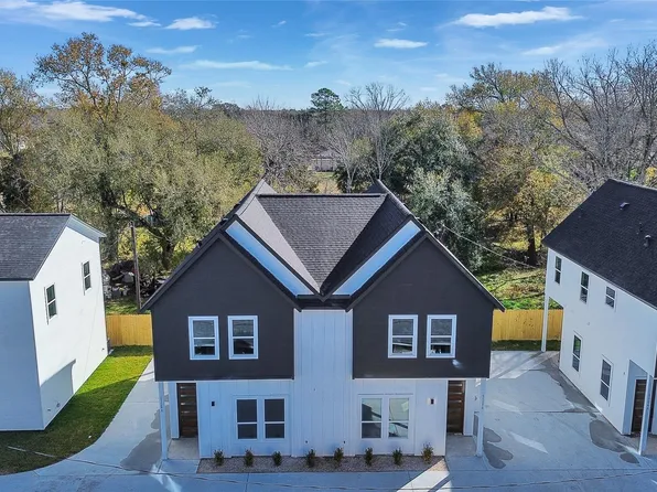 5126 Clover St #A, Houston, TX 77033