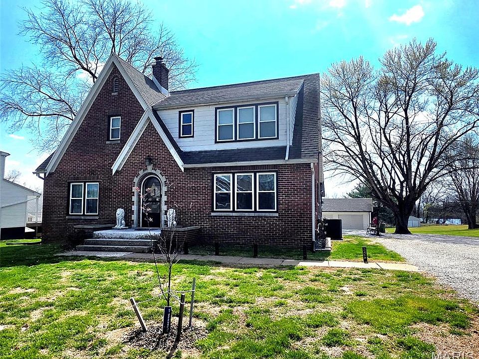 1st image of 925 Lehmen Dr