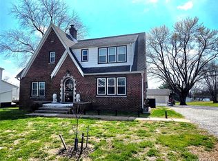 925 Lehmen Dr, Chester, IL 62233