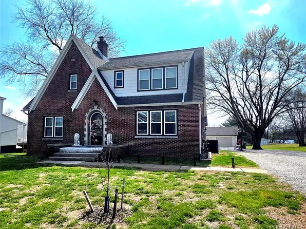 925 Lehmen Dr, Chester, IL 62233