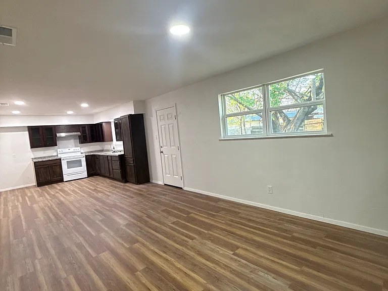 10121 Muskogee Dr — Photo 7