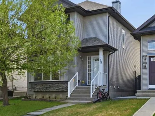 169 NW Cranberry Sq SE, Calgary, AB T3M 1J6