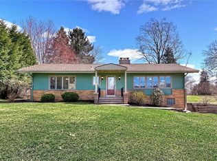 9376 Woodcrest Rd, Pittsburgh, PA 15237