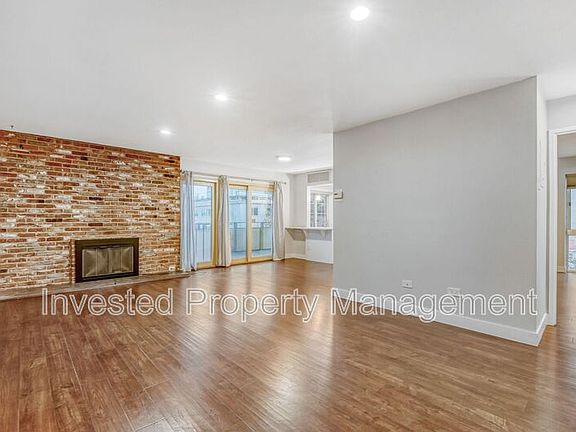 2nd image of 700 N Washington St APT 401