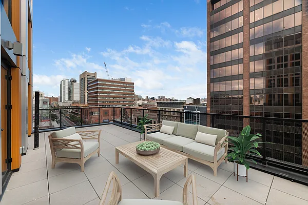 Rented by REAL New York | media 28