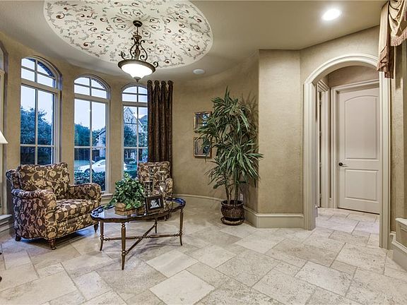 3rd image of 1361 Deer Lake Dr
