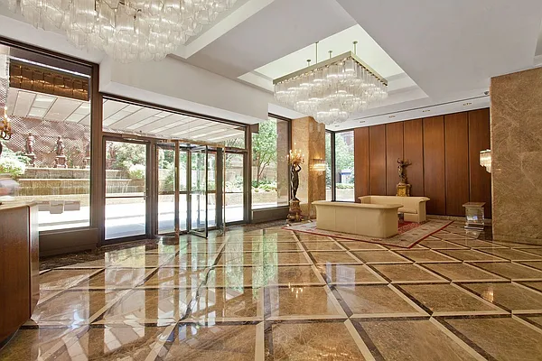 Rented by Mirador Real Estate | media 33