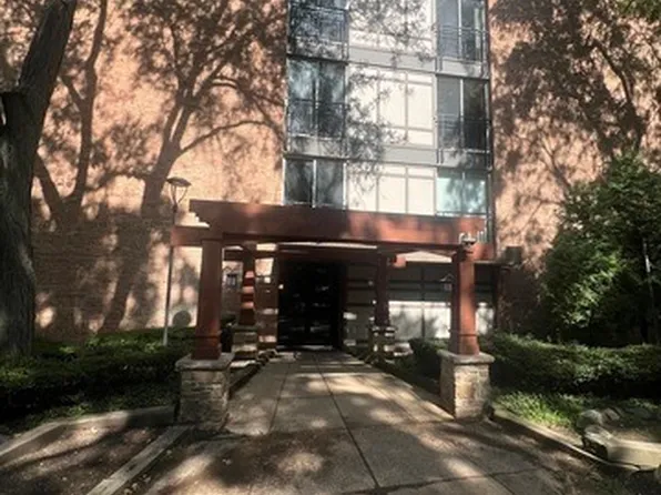 5800 Oakwood Dr Unit 5G, Lisle, IL 60532