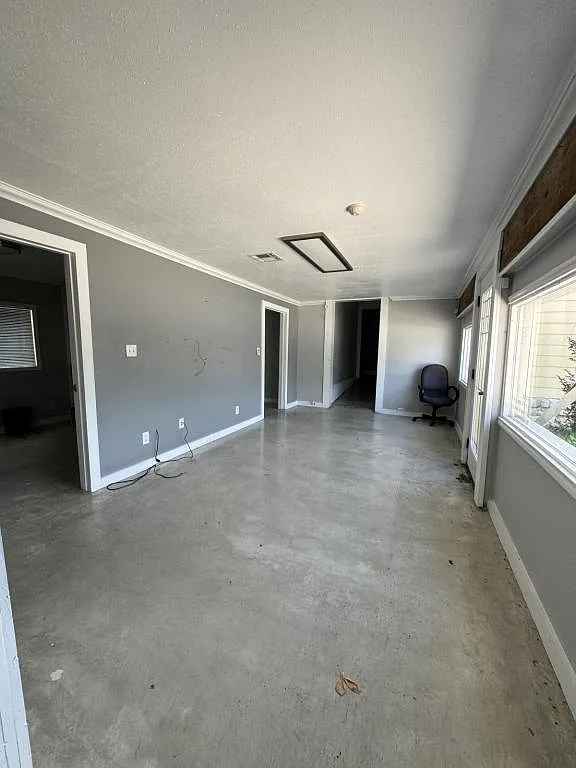 101 S 25th St — Photo 3