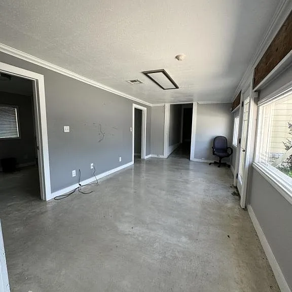 101 S 25th St — Photo 3