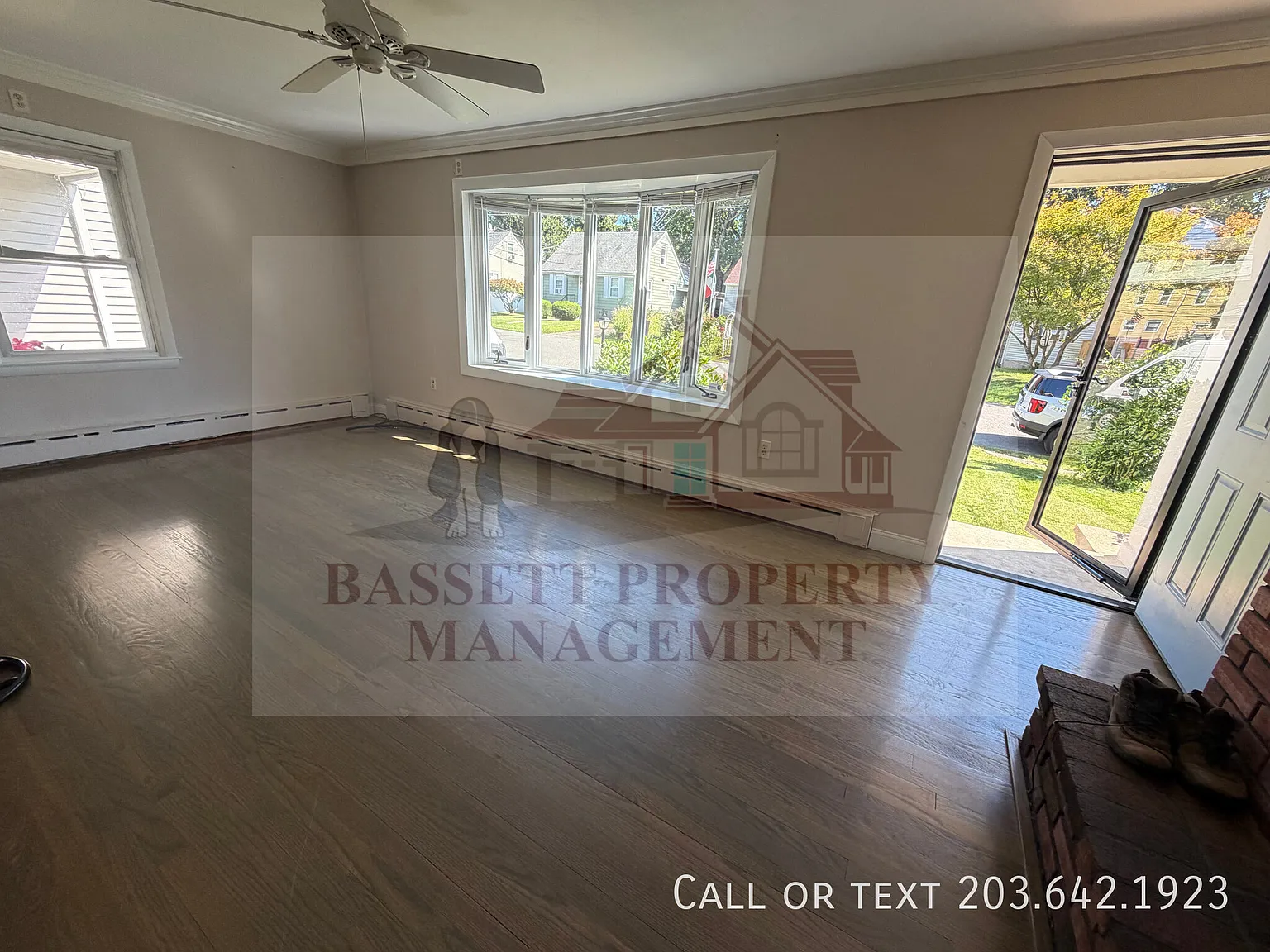 3 bed, 2600 sqft, $2,850 — Photo 2