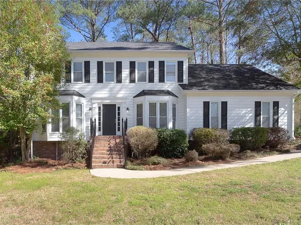 1192 Melton Dr, Lilburn, GA 30047