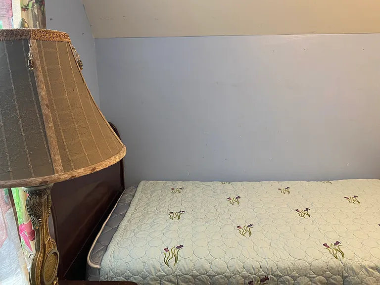 24 Linden Pl — Photo 4