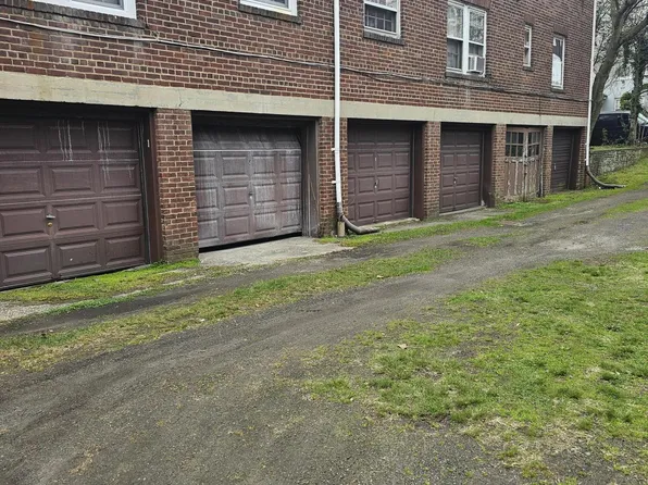 175 3rd St, Staten Island, NY 10306